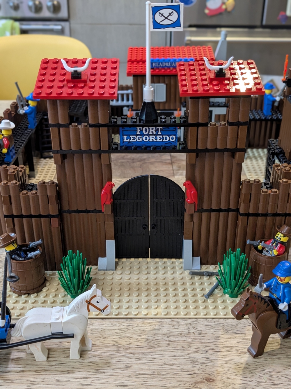 🔥 LEGO 6769 Fort Legoredo (1996) — RARE Classic Western Fort! 🔥 - Picture 16 of 16